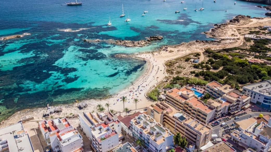 شقة Apartamento Sa Varadero 2D Vista Mare Laterale إس بويولس المظهر الخارجي الصورة